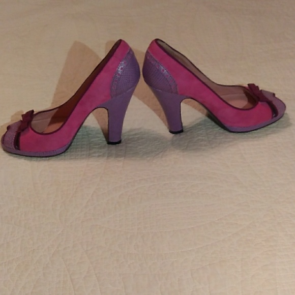 Pumps - Picture 4 of 4